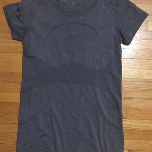 Lululemon swift tee